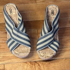 Navy and white striped wedge sandals with a boho vibe #boho #stripes